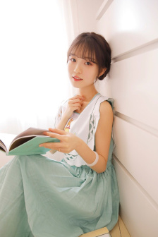 美女100%露全身